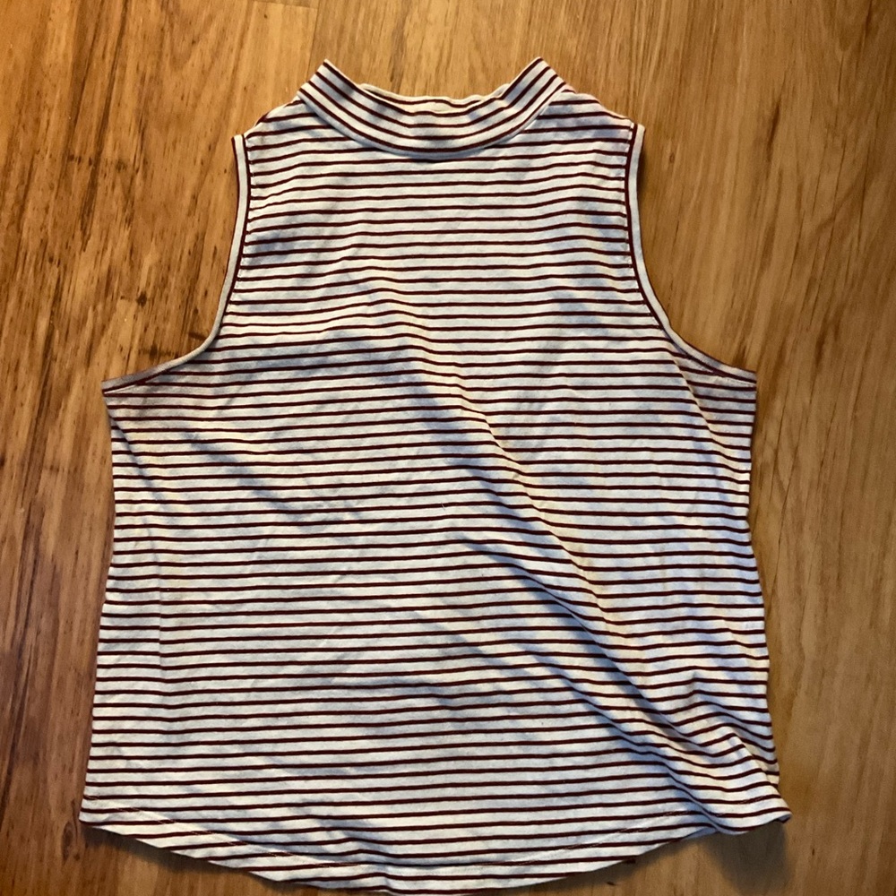 Universal Threads Large Women’s Tank-Top